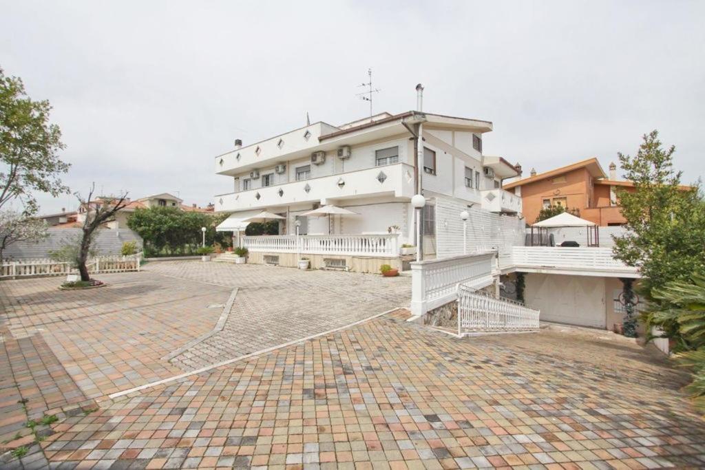 Hotel La Maison Delle Terme Tivoli Terme Buitenkant foto